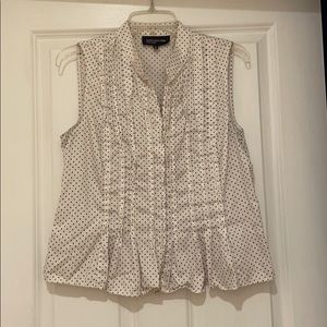 Jones New York pindot sleeveless cotton top